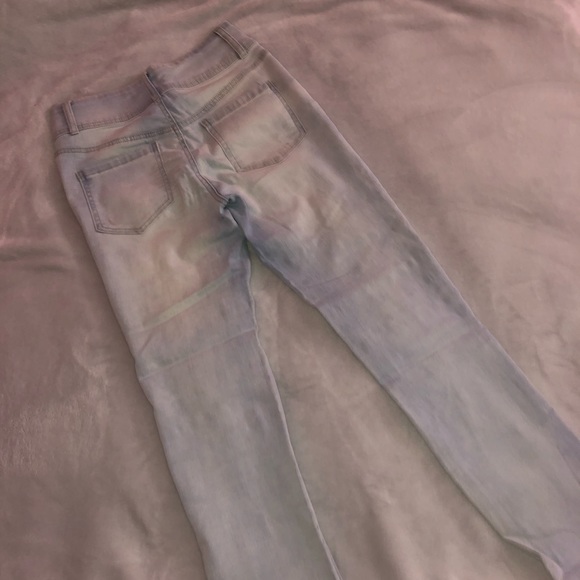 Mid- rise riped jeans - Picture 2 of 2